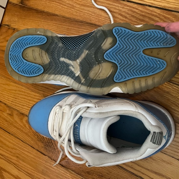 Jordan 11 Retro Low university blue UNC  Athletic Sneakers